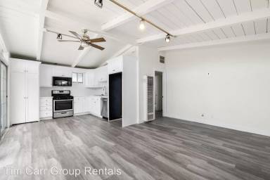 Main picture of 316 E 21st St