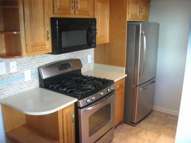 Main picture of 9884 Hollow Glen Pl