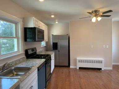 Main picture of 144 Child St
