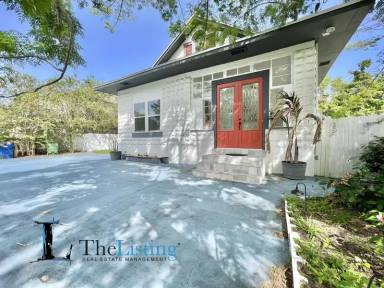 Main picture of 3105 W Spruce St
