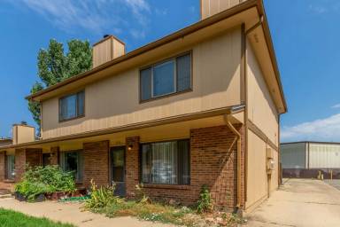 Main picture of 1310 Holly Ave