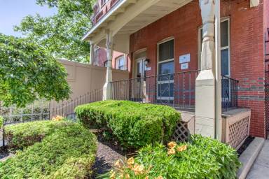 Main picture of 4119 Walnut St