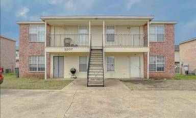 Main picture of 3207 Toledo Dr