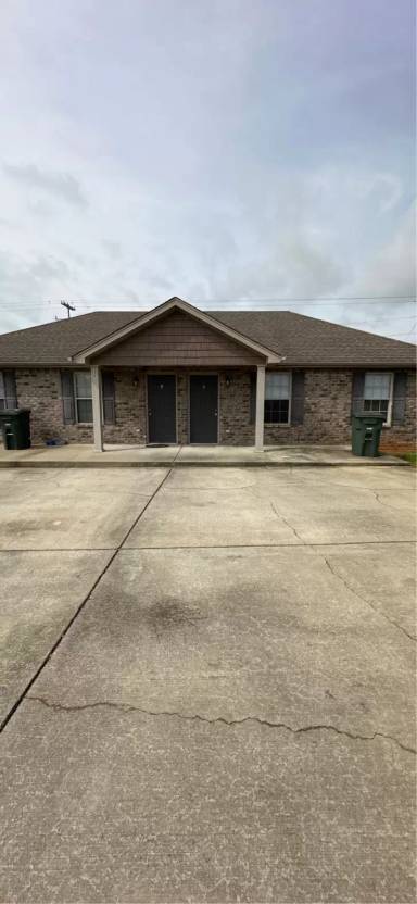 Main picture of 107 Ezra Ct