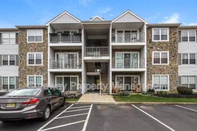 Main picture of 49 Mulberry Ct