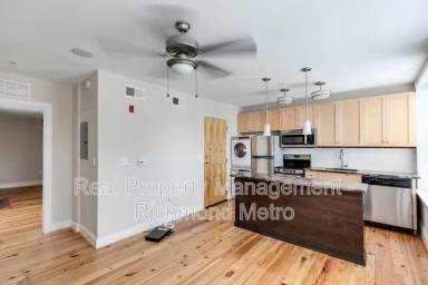 Main picture of 1710 E Franklin St