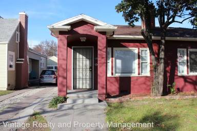 Main picture of 1255 W Harding Way