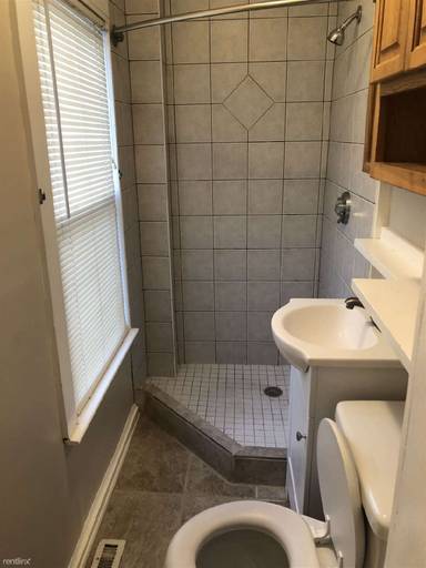 Main picture of 49 Viets St