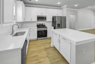 Main picture of 6640 Satchelford Rd