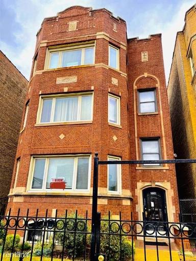 Main picture of 7714-18 S Jeffery Blvd Apartments