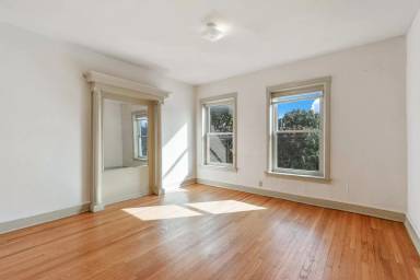 Main picture of 805 N 22nd St