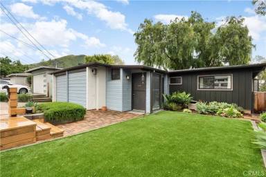 Main picture of 2045 Hope St