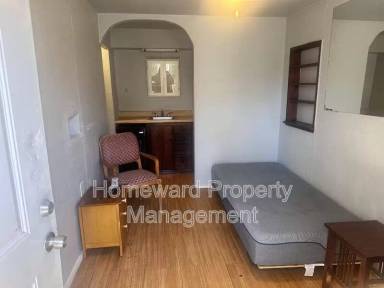 Main picture of 3803 Meadowbrook Dr