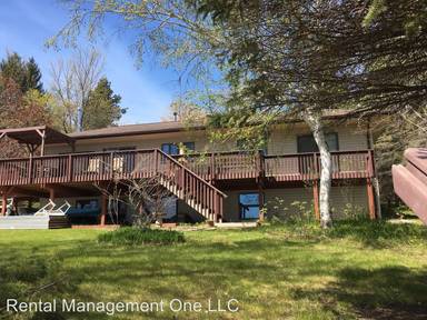 Main picture of 2271 S Lake Shore Dr