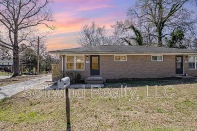 Main picture of 198 Rosehaven Ct SE