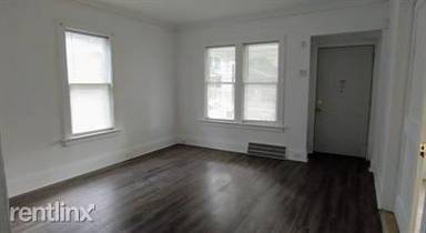 Main picture of 2460 N 44th St
