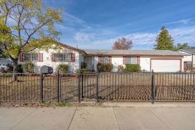 Main picture of 8315 Stevenson Ave