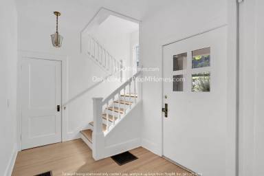 Main picture of 3732 SW Council Crest Dr
