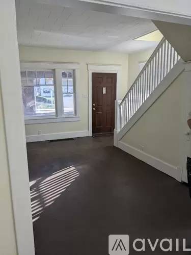 Main picture of 1800 E Main St