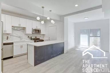 Main picture of 4937 N Saint Louis Ave