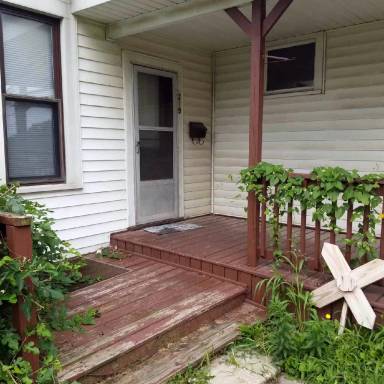 Main picture of 134 E Pearl St