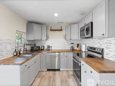 Main picture of 4313 SW 50th St