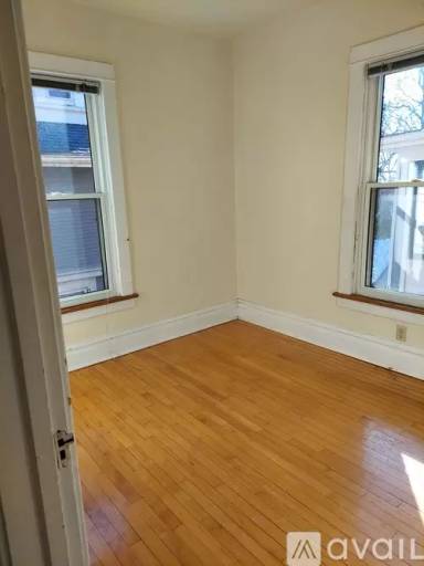 Main picture of 600 S Brearly St