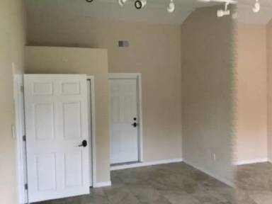 Main picture of 10722 109th St