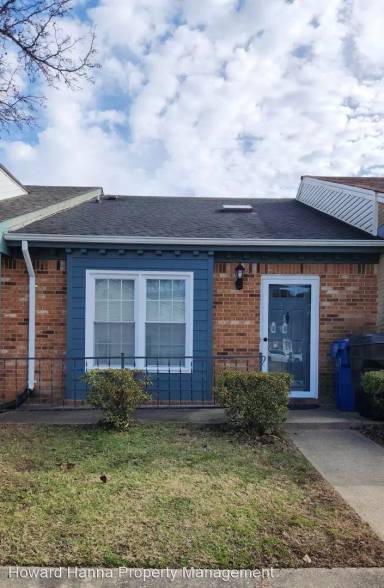 Main picture of 4246 MacArthur Rd