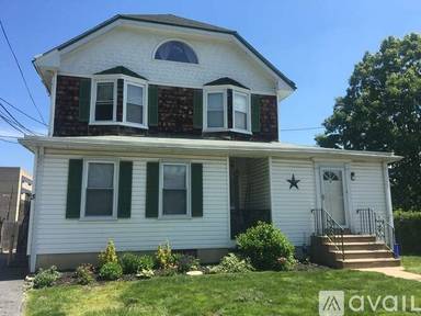Main picture of 3 N Swarthmore Ave