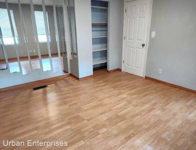 Main picture of 1622 Fremont Ave N
