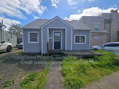 Main picture of 215 NW Kings Blvd