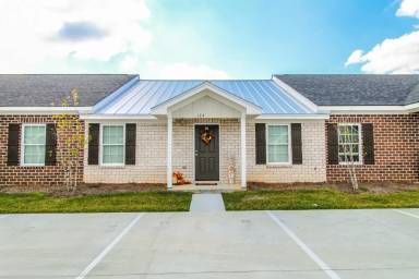 Main picture of 124 Waybill Cir