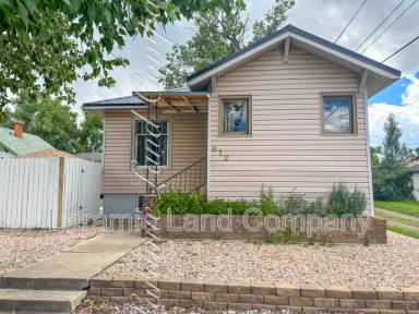 Main picture of 612 E Bradley St