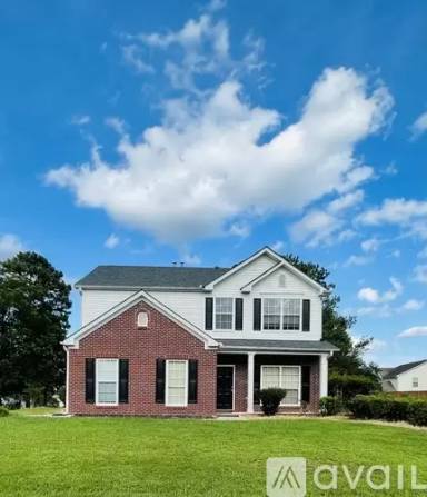 Main picture of 704 Winbrook Dr