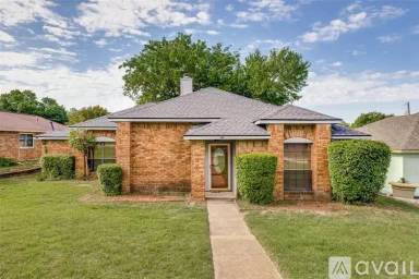 Main picture of 5710 Logancraft Dr