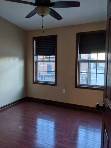 Main picture of 770 W Cross St