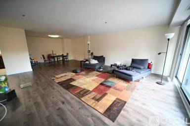 Main picture of 1111 Beacon St