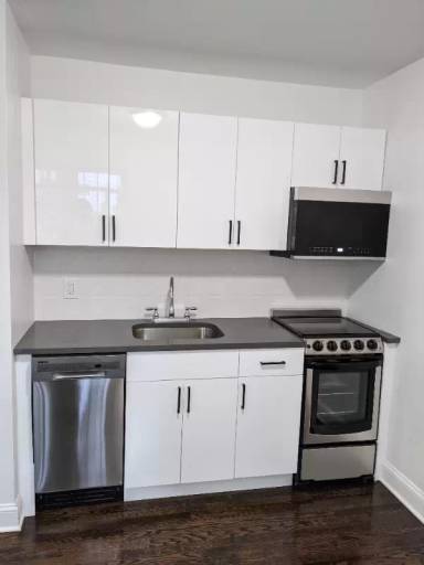 Main picture of 114 Grove St