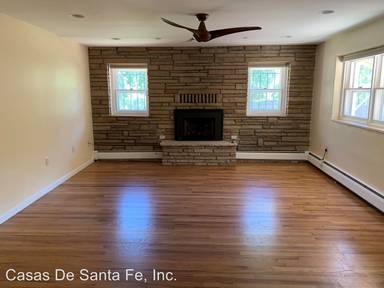 Main picture of 927 Canyon Rd
