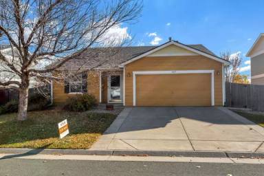 Main picture of 857 Stagecoach Dr