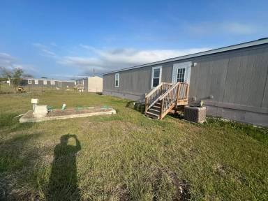 Main picture of 215 Greenfield Rd