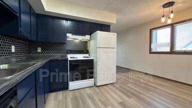 Main picture of 2532 T St