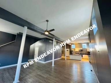 Main picture of 3456 Humphrey St