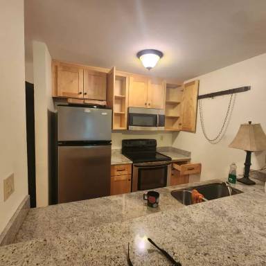 Main picture of 288 Whitmore St