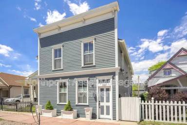 Main picture of 353 Fox St