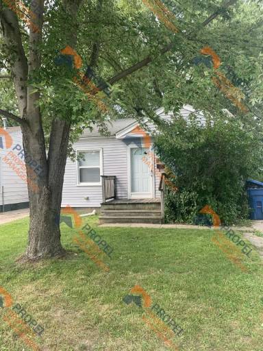 Main picture of 13703 Hendricks Ave