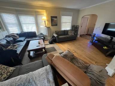 Main picture of 3008 N Maryland Ave
