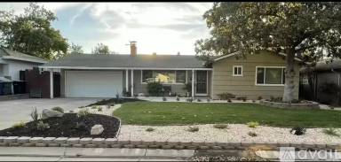 Main picture of 2025 Flowers St
