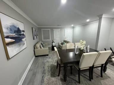 Main picture of 1 Howard St